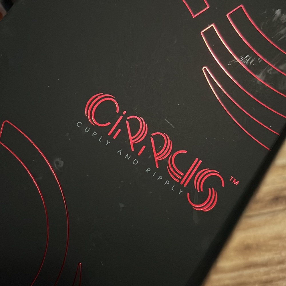 π§π»ββοΈ β’ π΄ CIRRUS x Curly & Ripply π΄β’ π§π»ββοΈ - Picture 7 of 10